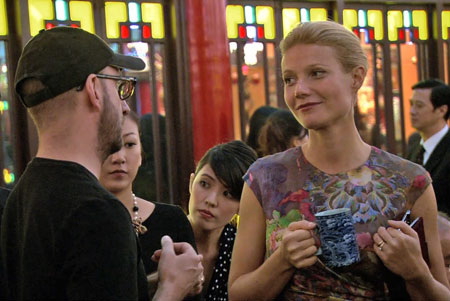 Steven Soderbergh and Gwyneth Paltrow on set of CONTAGION
